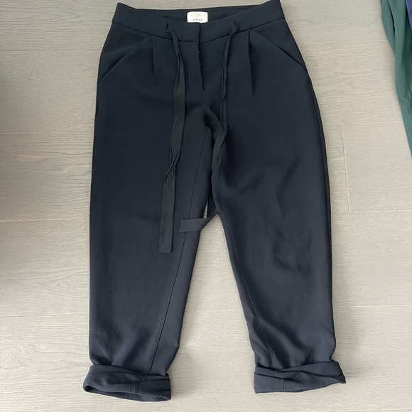 Aritzia Wilfred cropped trouser, black, women’s 00, worn like new - Picture 1 of 2